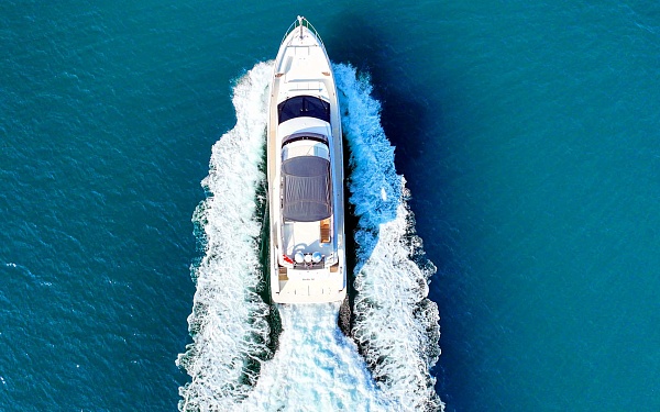 Аренда моторной яхты Ferretti 670 Bella 4 в Дубае, ОАЭ